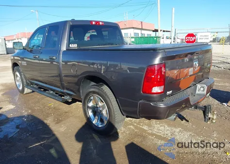 2018 Ram 1500 Express 4X4 6'4 Box z USA, uszkodzony, nr VIN 1C6RR7FT0JS187017